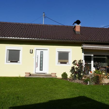 Ferienwohnung Stichauner Bodensdorf Habitación foto